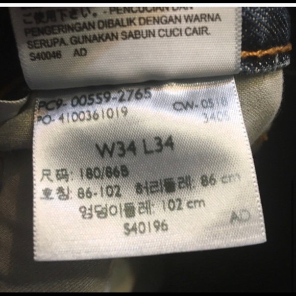 Men’s Levi Jeans - Picture 2 of 4